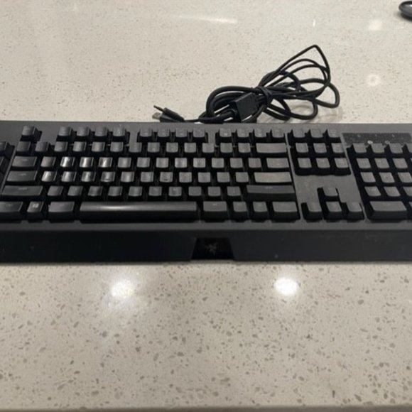 Razer BlackWidow V3 Wired Mechanical Gaming Keyboard - Green  Razer BlackWidow V3 Wired Gaming Keyboard